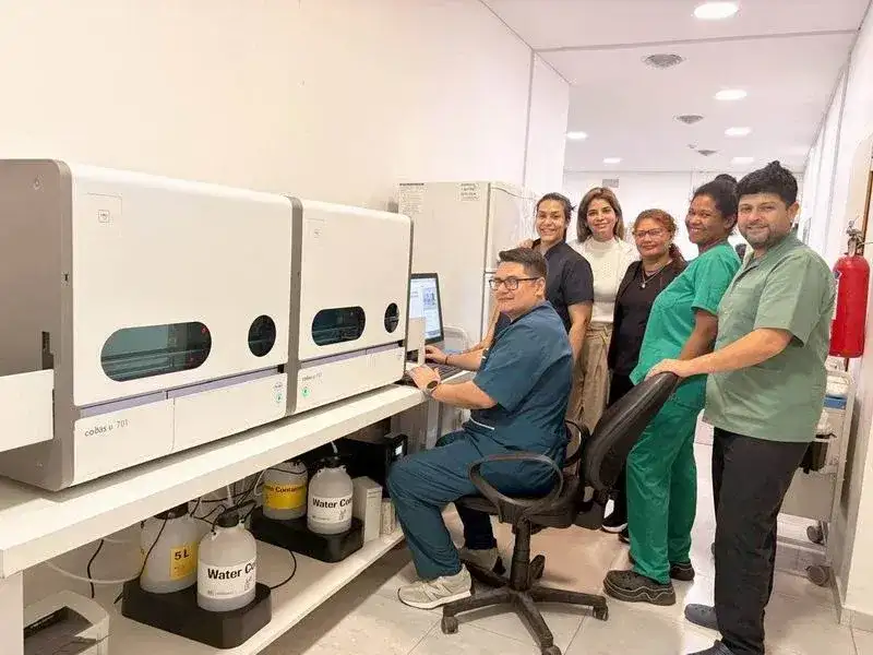 El Interdistrital Evita incorporó un moderno
equipo para el análisis automatizado de orina