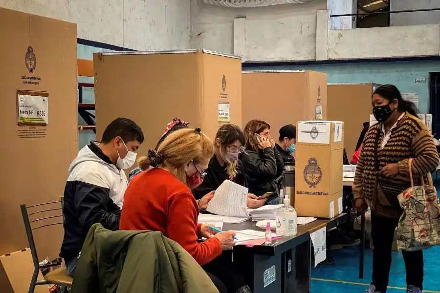 Autoridades de mesa: a 10 días de las PASO, se espera la confirmación de al menos 5.000 convocados más