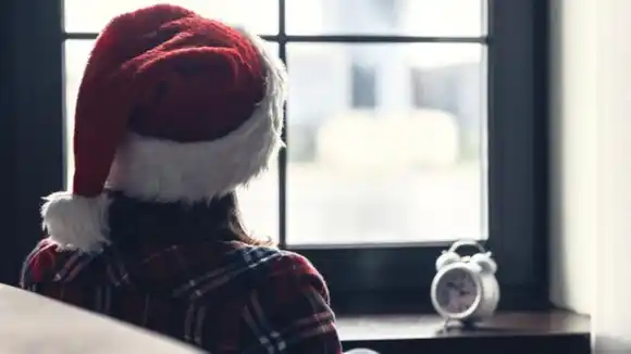 ¿Por qué la soledad «pega» más en Navidad?