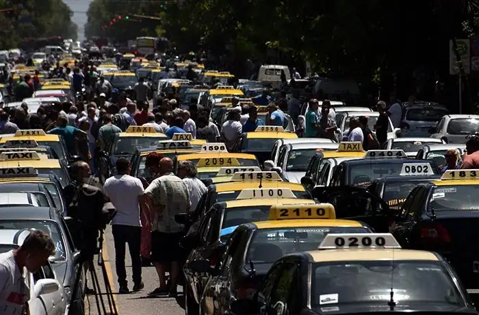 Mar del Plata aplicará fuertes multas a los choferes de Uber