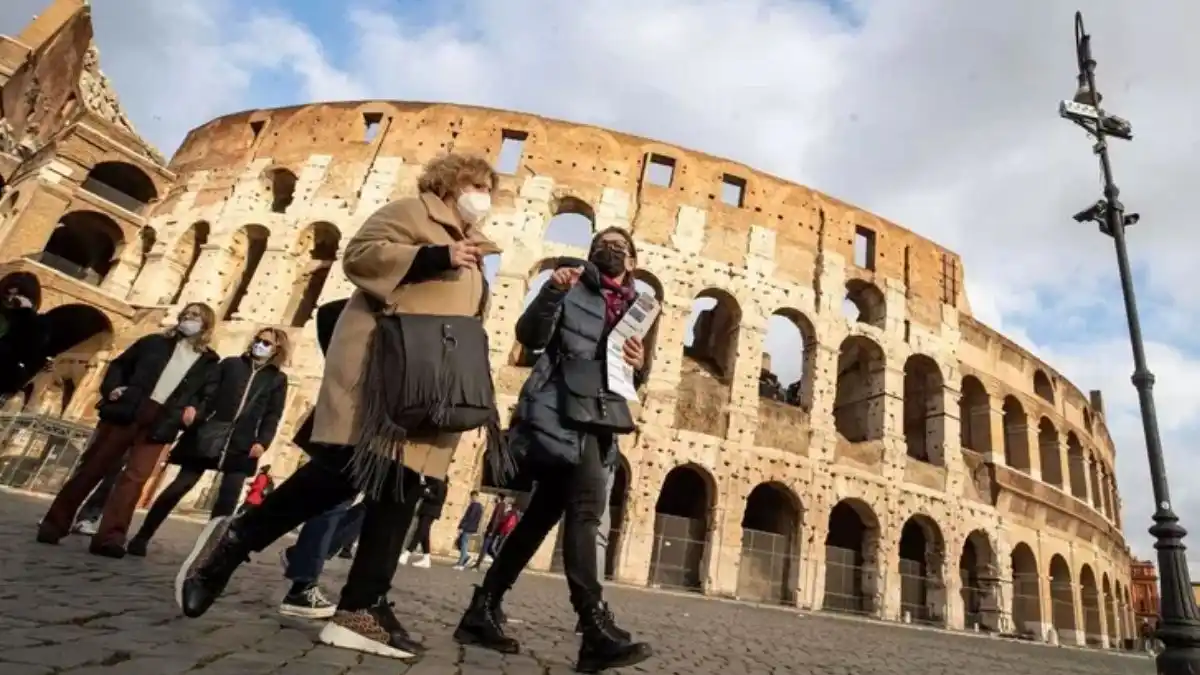 Italia impone la vacunación obligatoria para mayores de 50 años