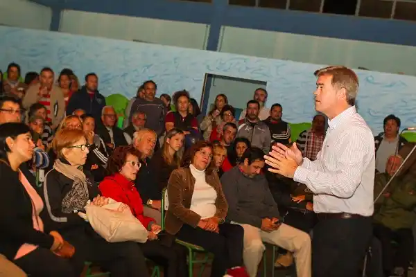 Vecinos de Villa María trabajaron junto a las distintas áreas municipales