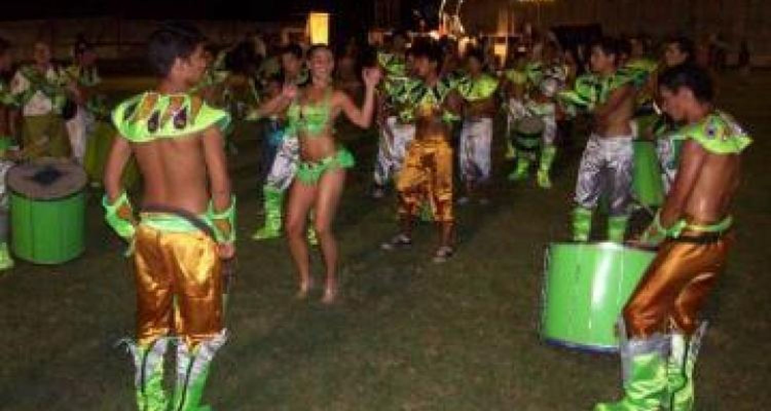 ¿Los corsos fuera del Estadio?