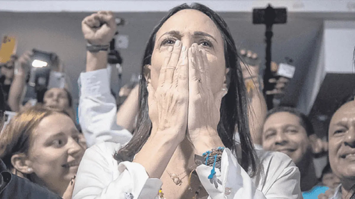 MARÍA CORINA no la tiene fácil: recibe presiones dentro y fuera de Venezuela para que defina su candidatura