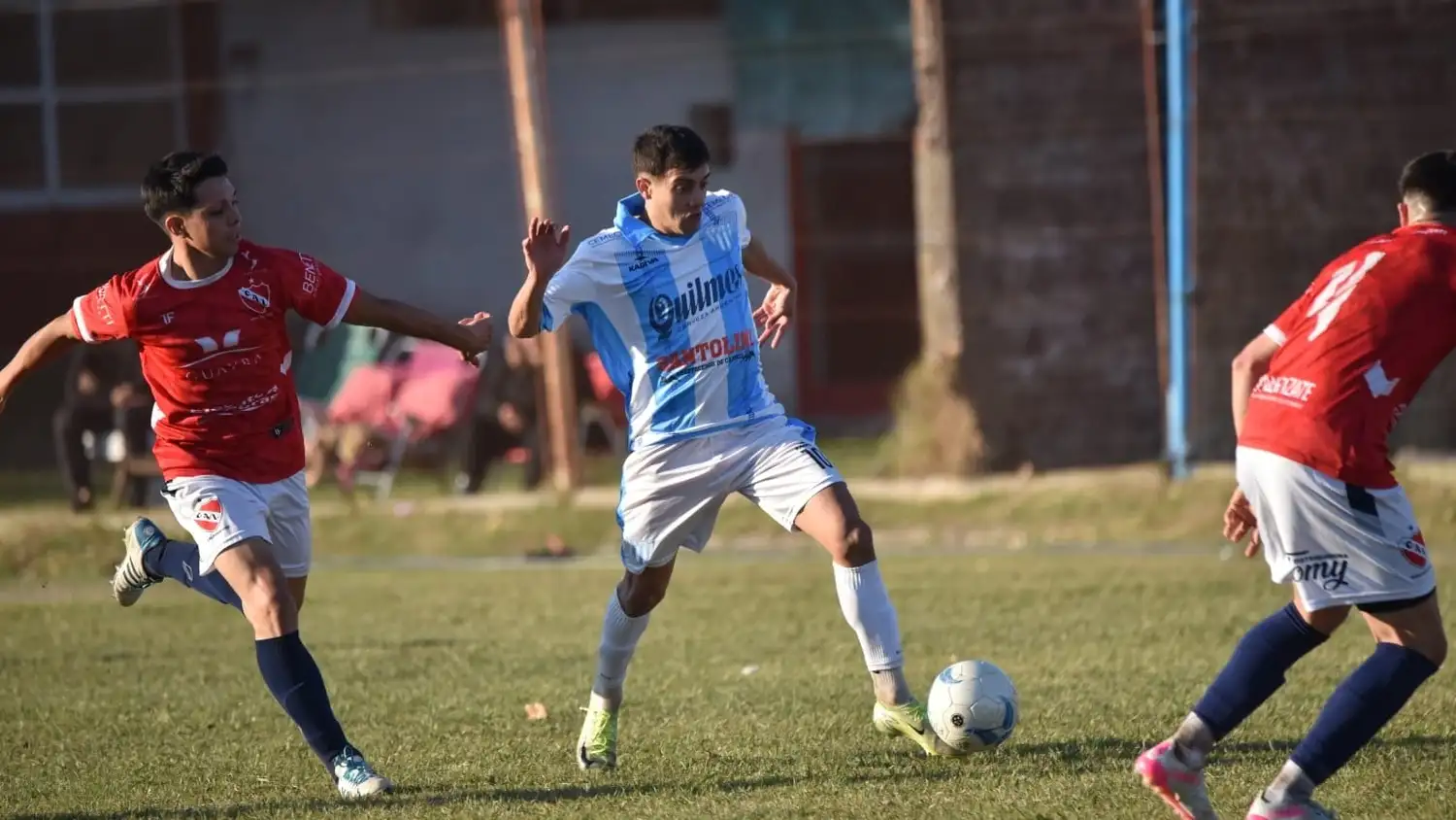 Con el duelo entre el líder y el último de la tabla, se juega una nueva fecha del Torneo Apertura de la A