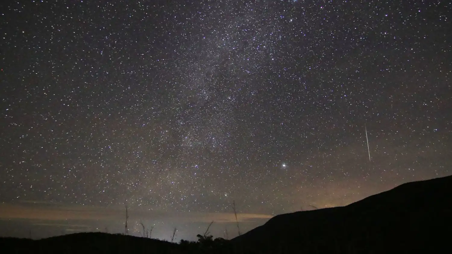 Esta semana habrá una especial lluvia de meteoros Líridas: ¿qué día y a qué hora se podrá ver mejor?. - 1