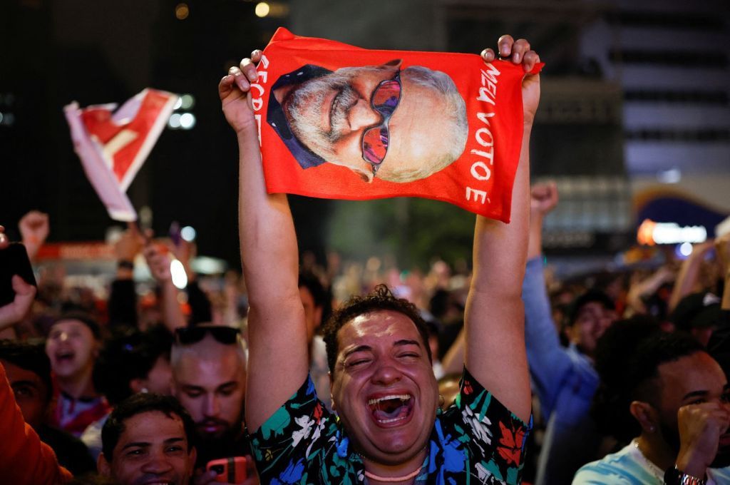 Elecciones en Brasil: Lula da Silva le ganó a Jair Bolsonaro y habrá balotaje