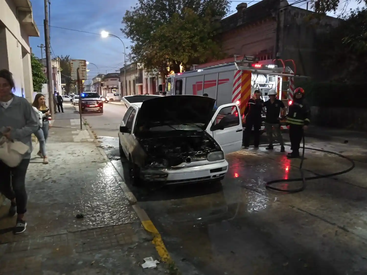 Se intervino en dos incendios