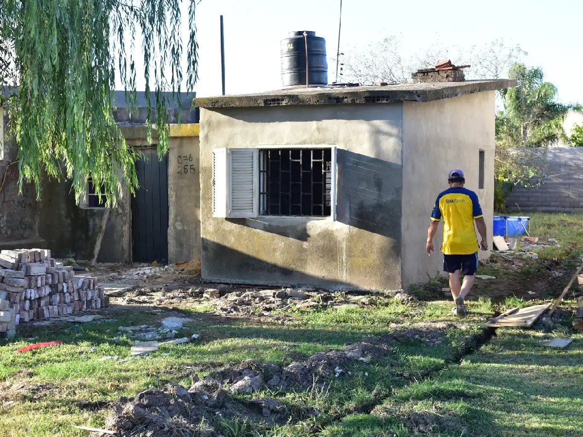 Los vecinos de Tomás pusieron manos a la obra pero necesitan más materiales