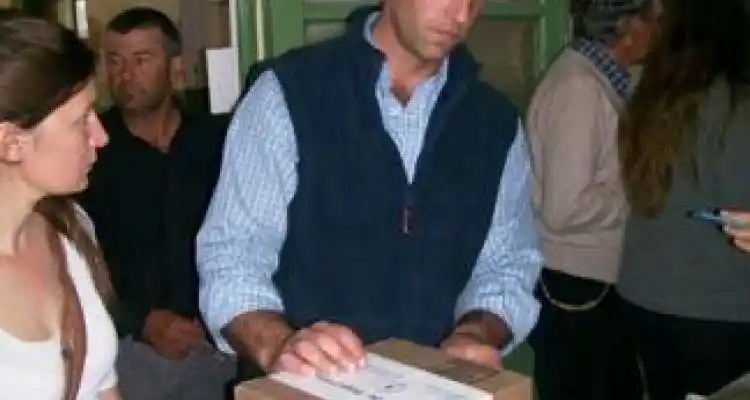 Silvio Corti votó en Santa Lucía