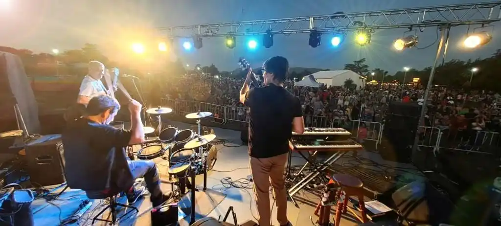 Beatles en vivo! en el festival Orense le canta al Atlántico