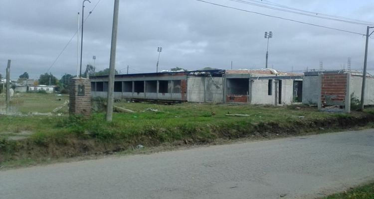 Nuevo llamado a licitación para la Escuela de Banfield
