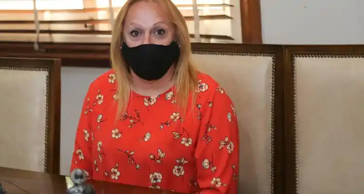 Vanesa, la primera trans empleada municipal por el cupo aprobado por ordenanza