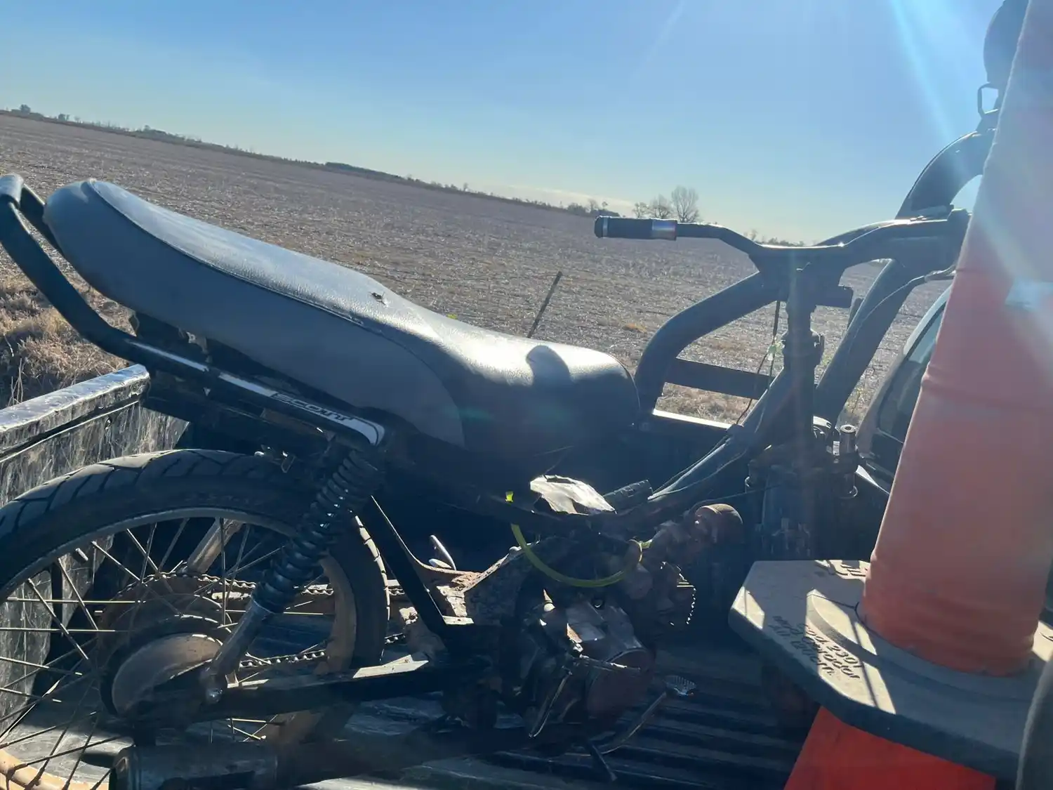 En zona rural, hallaron una moto que había sido robada hace cuatro años
