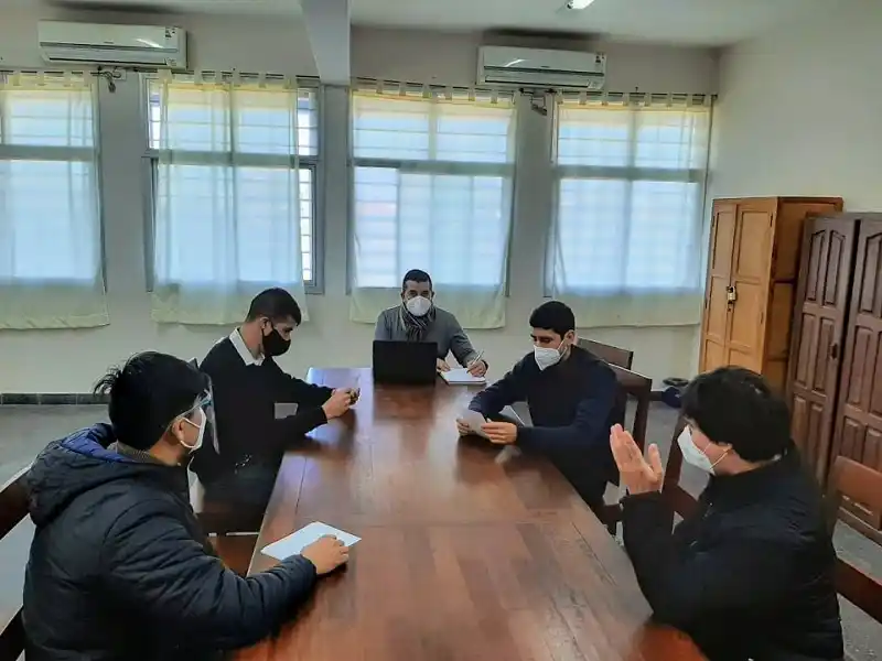 Nuevos graduados podrán iniciar el trámite de título