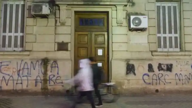 Quieren montar central “antinarco” en una casa lindera a la Aduana