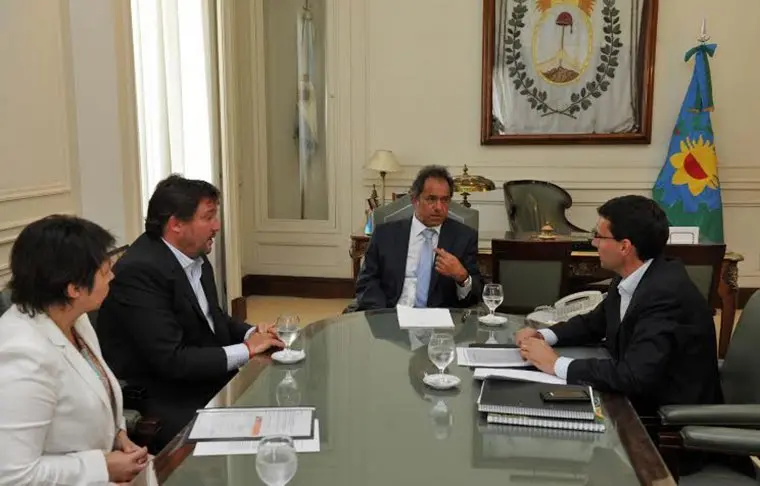 Scioli evalúa plan presentado por Edelap
