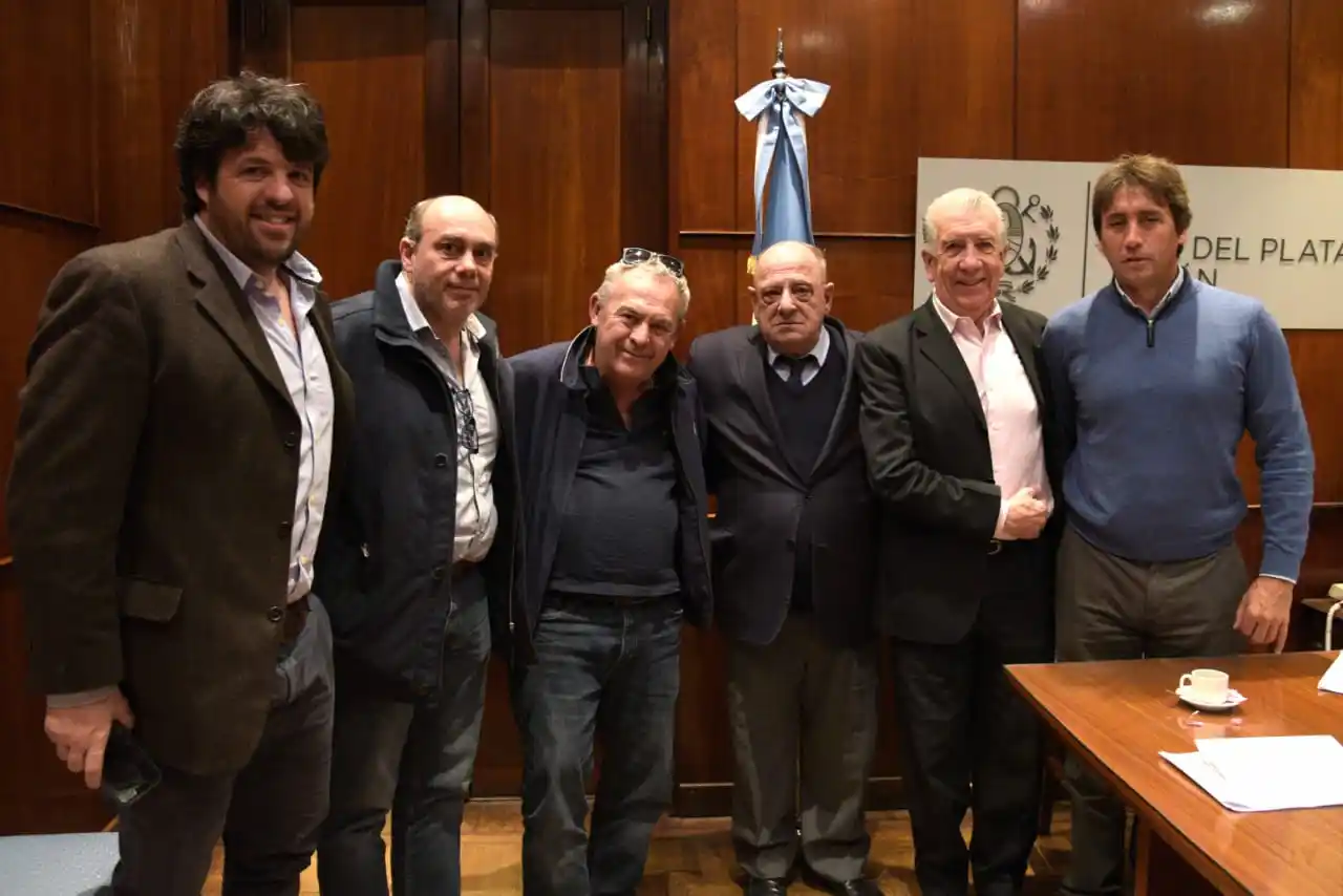 Se rubricó el acuerdo entre el municipio y los clubes de Liga Nacional