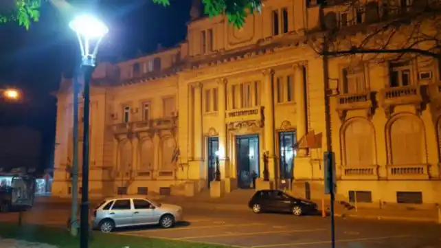 La Justicia allanó la oficina de Habilitación de la Jefatura