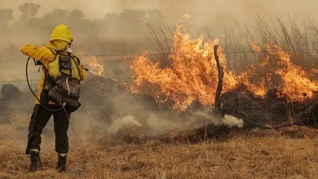 Alberto Fernández recorre en Corrientes las regiones afectadas por los incendios