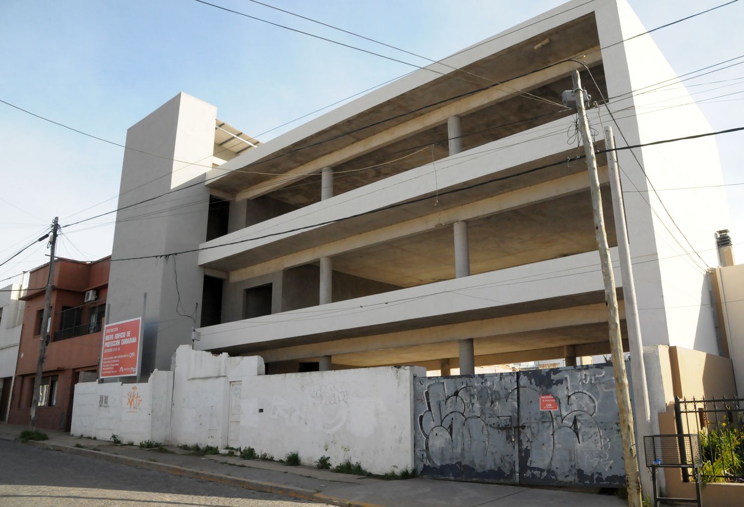 Por la renegociación del contrato, la obra del edificio de Protección Ciudadana está demorada