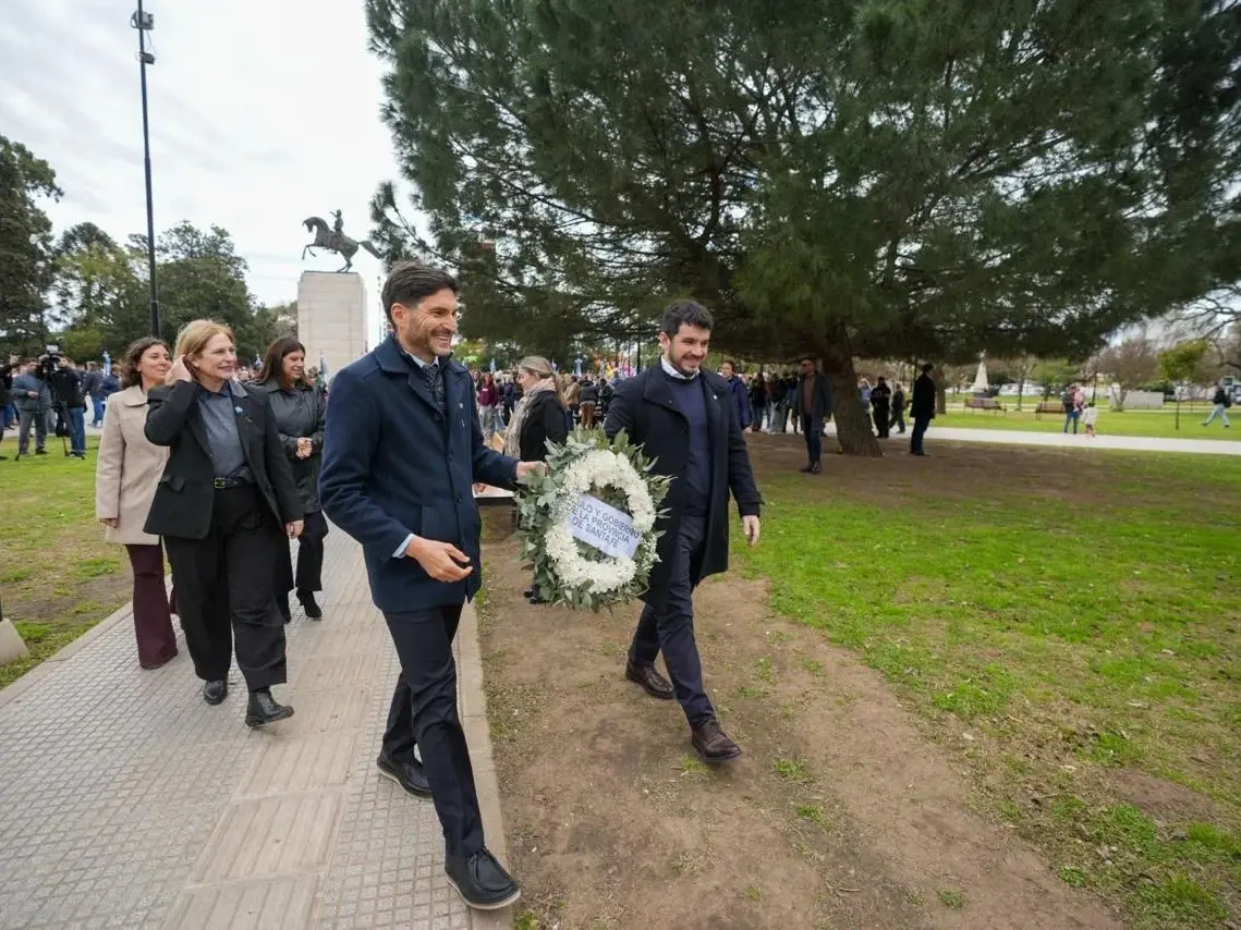 Pullaro recordó a San Martín en Venado Tuerto y lo definió como "protagonista de la historia argentina y de América"