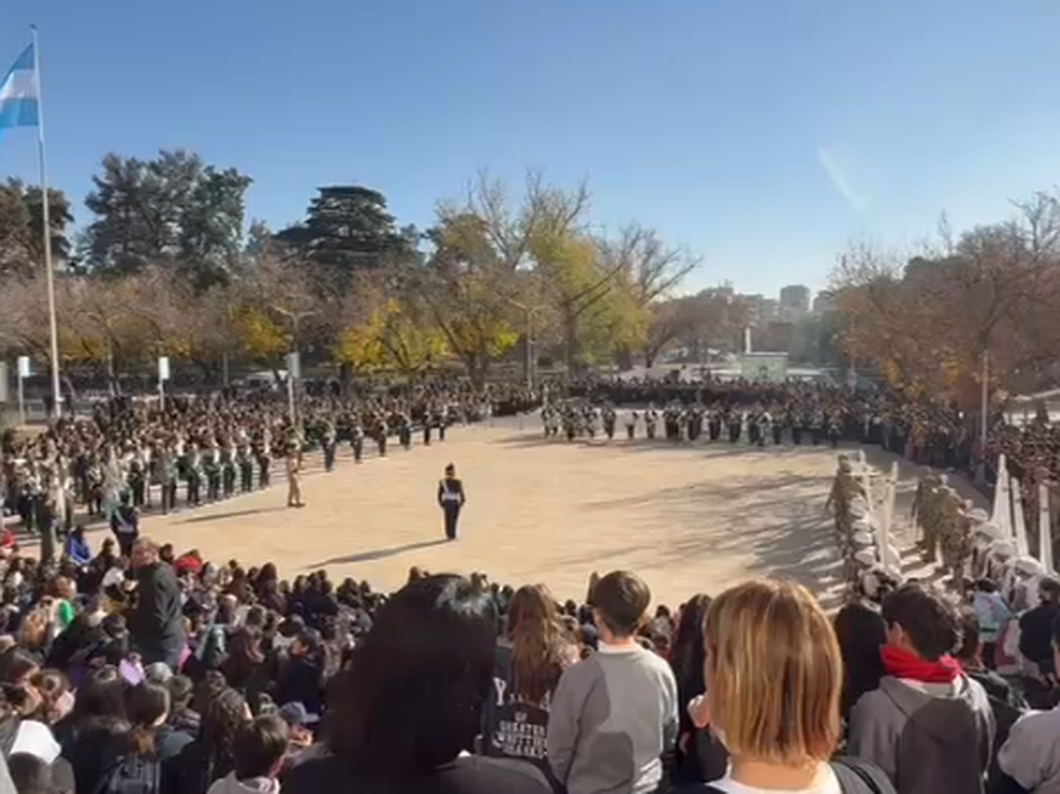 Uno de los momentos más emotivos del acto fue la participación del reconocido artista Abel Pintos.