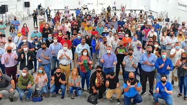 Radicalismo: intendentes lanzan su sector hacia 2023