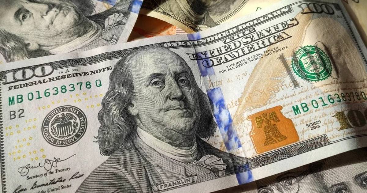 Argentina's Dollar Near Historical High as Central Bank Reserves Exceed $48B