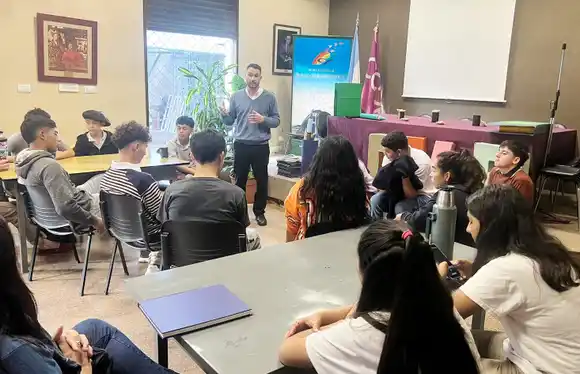 Visita de estudiantes de la escuela N°34 del Redomón
