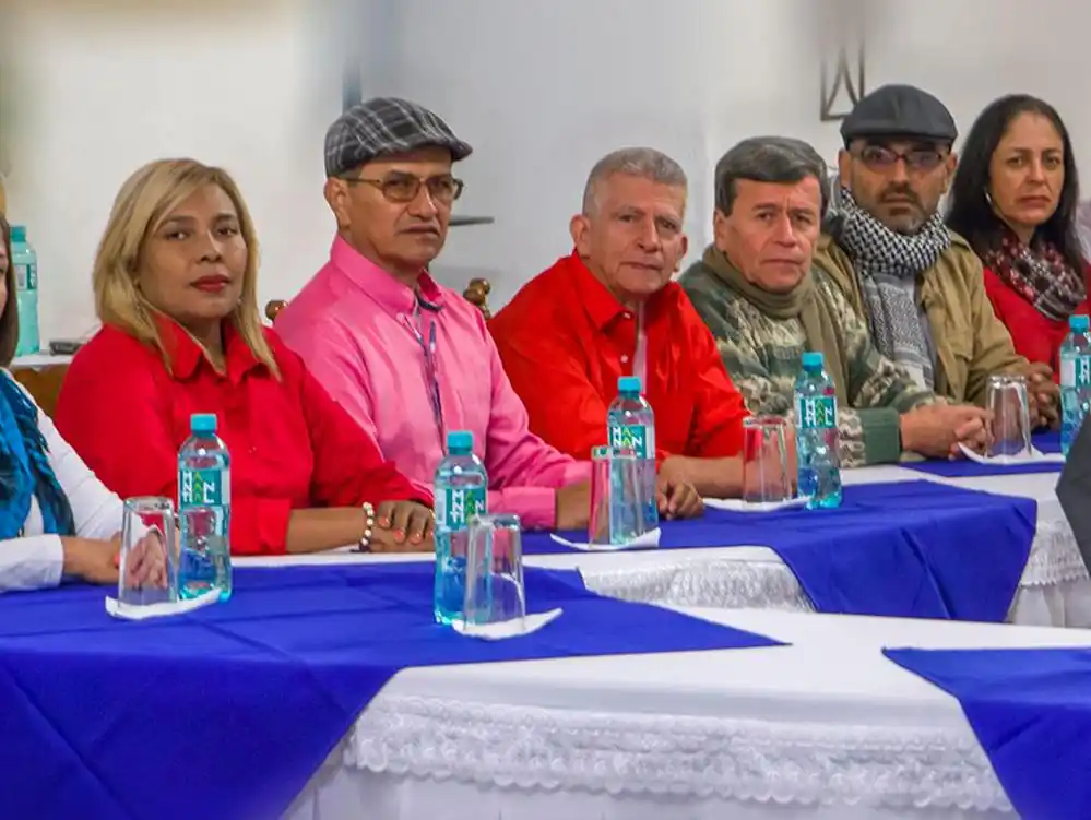 Comienzan las reuniones entre el gobierno de Colombia y el ELN