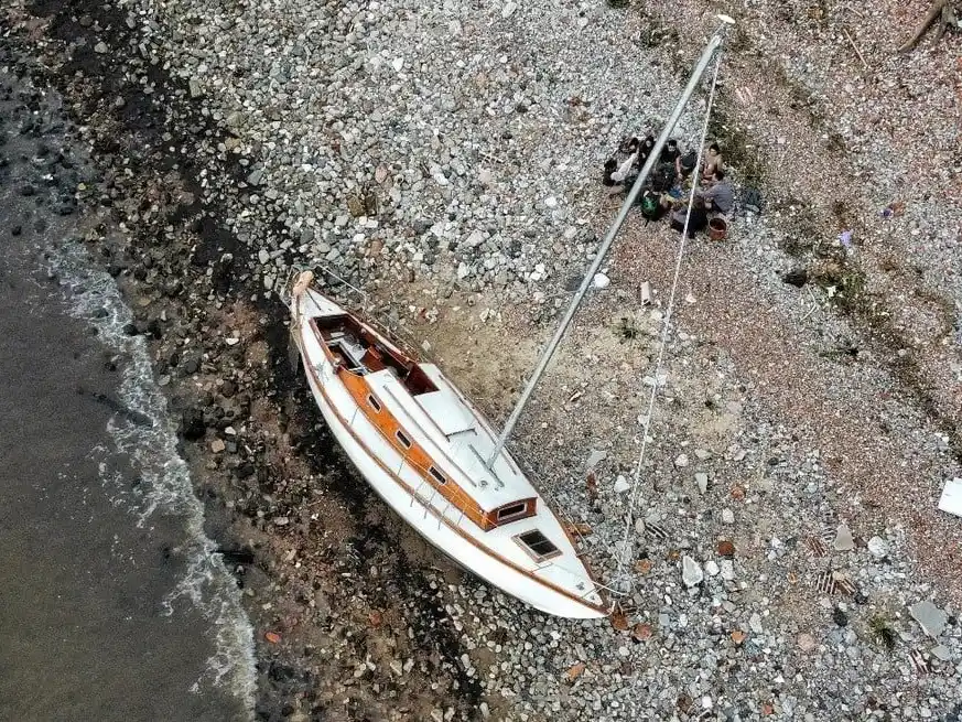 El velero que marca el comienzo de la exitosa serie de Netflix.