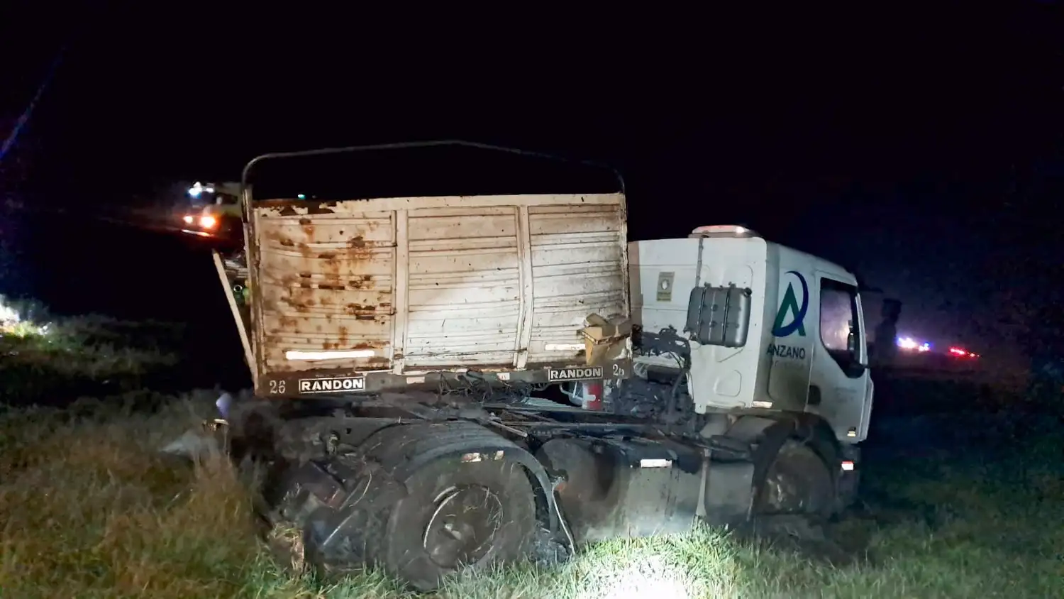 El vehículo de cargas que colisionó contra el quequenense
