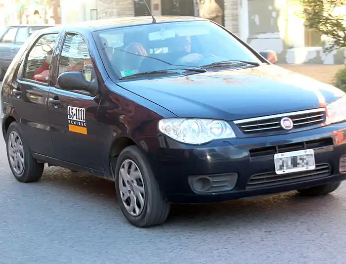 Apuntan a reforzar los controles a remises