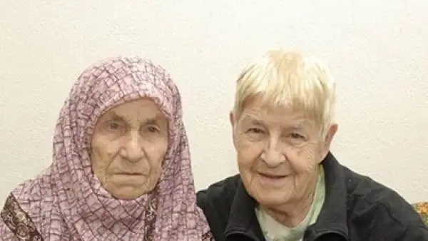Dos hermanas se encontraron, gracias a Facebook, después de 72 años