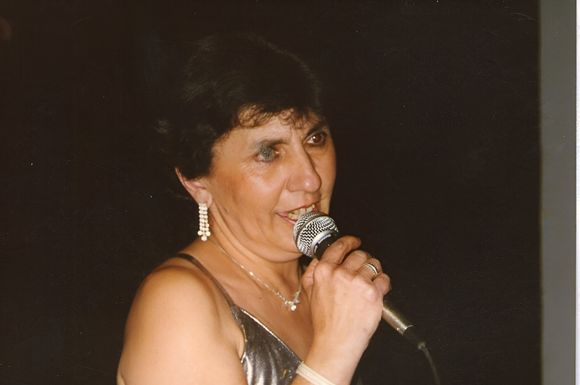 Sentido adiós a Stella Martínez, reconocida cantante popular y exdirectora de Cultura