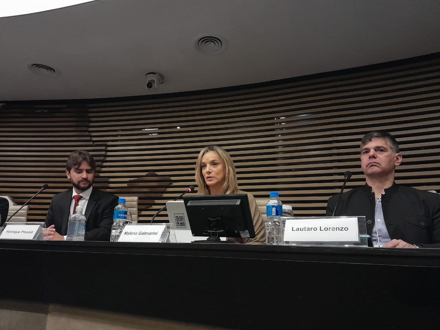 Malena Galmarini disertó en un foro y visitó la compañía de agua y saneamiento de San Pablo, Brasil