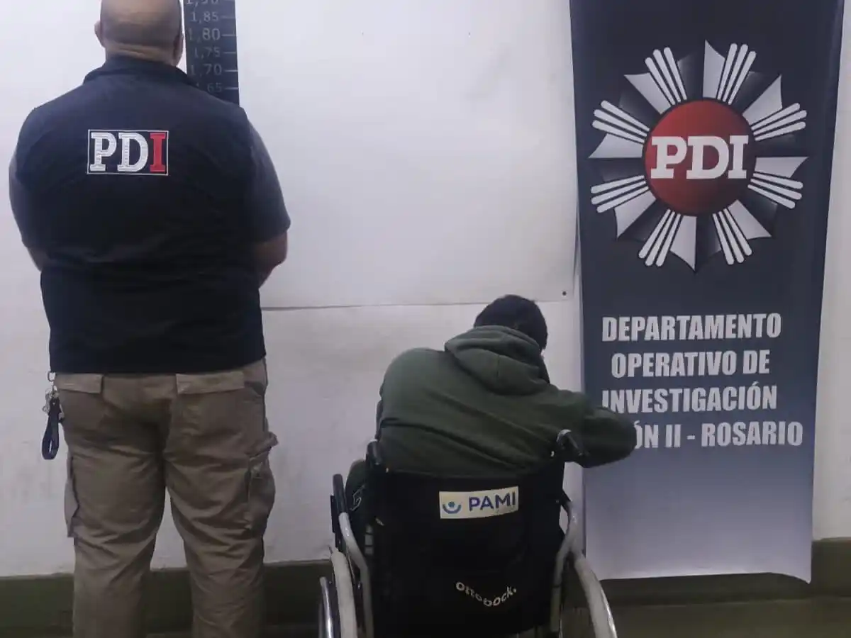 Un hombre en silla de ruedas fue detenido por un robo y dos balaceras en Villa Gobernador Gálvez