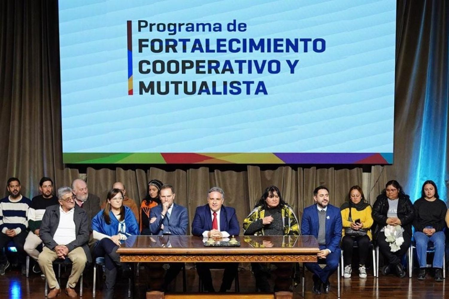 Marín Llaryora cooperativismo