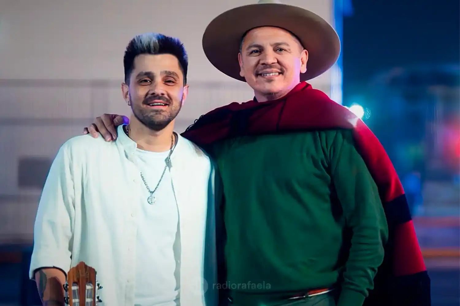 Efraín Colombo - músico, cantautor, intérprete y productor rafaelino | Efraín Colombo y Christian Herrera presentaron "Me duele"