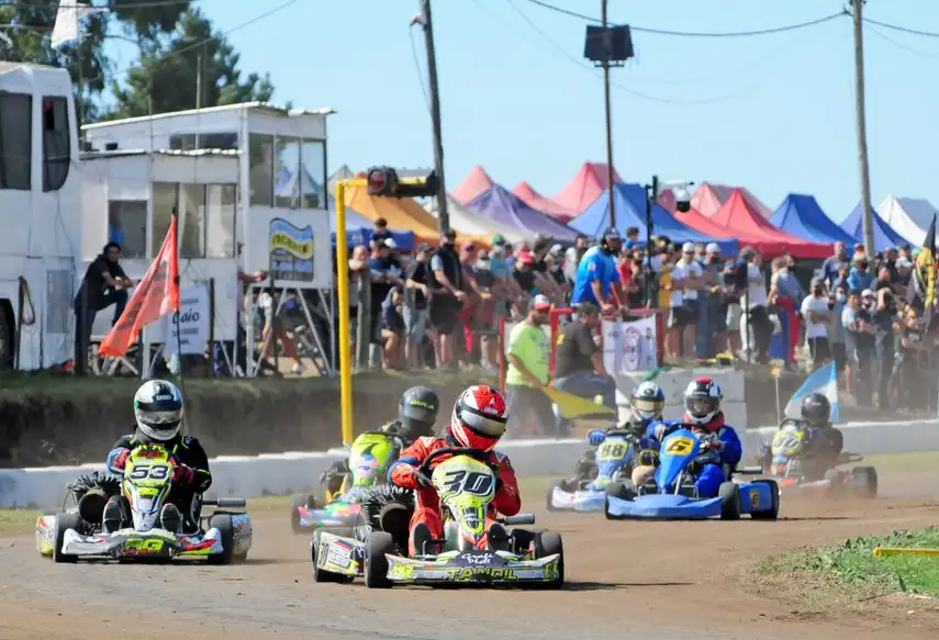 Más de 300 pilotos en la entrega de APPK en Tandil