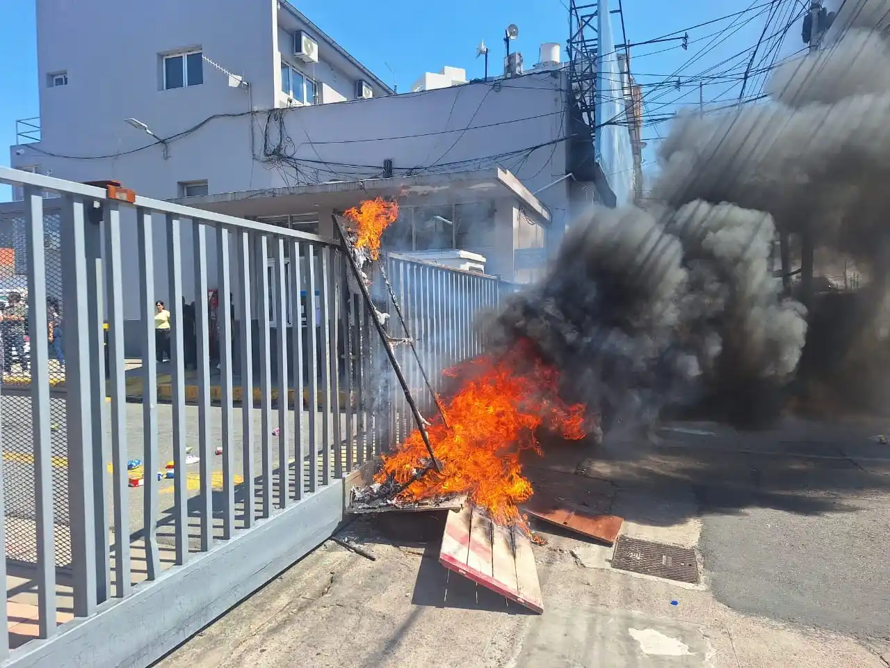 Conflicto en el municipio que conduce el camporista Julián Álvarez.