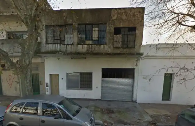 Se peleó con el vecino y le dio cuatro hachazos en la cabeza