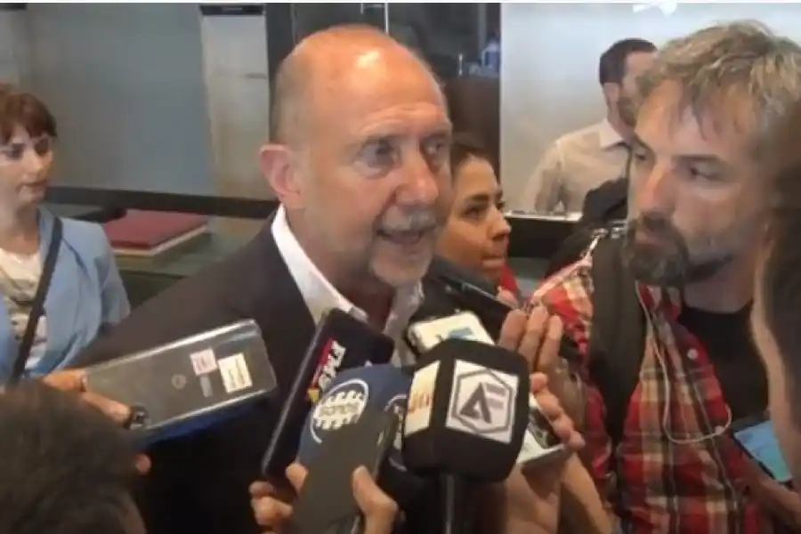 Perotti sobre los paros de estatales:  "De esto no se sale con un sector llevándose la parte de otro"