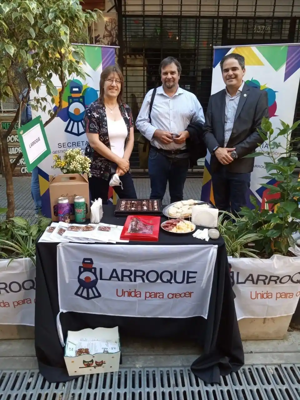 Larroque participó en la tradicional noche de las Casas de Provincia