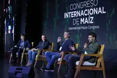 El Maíz se juega en equipo : un panel de ex futbolistas, Roberto  Abbondanzieri y Leonardo Ponzio, y el piloto de Turismo Carretera Mariano Werner.