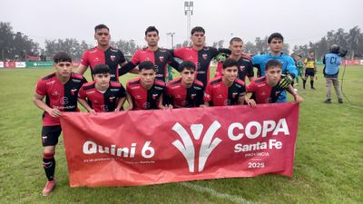 “Un sueño cumplido”: gran debut del venadense Berasi en la primera de Colón