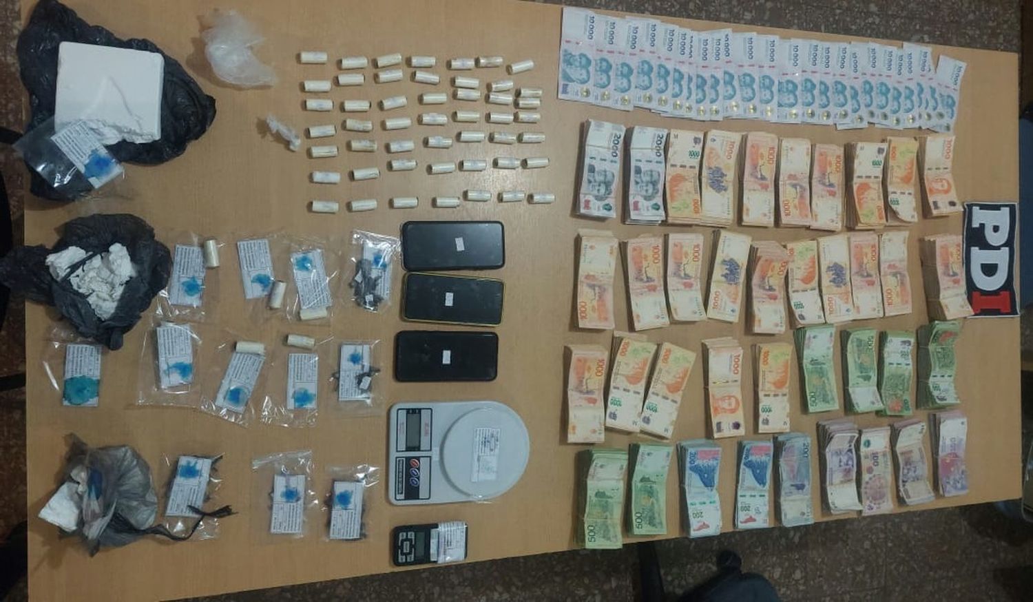 Tras dos allanamientos detuvieron a una mujer por microtráfico