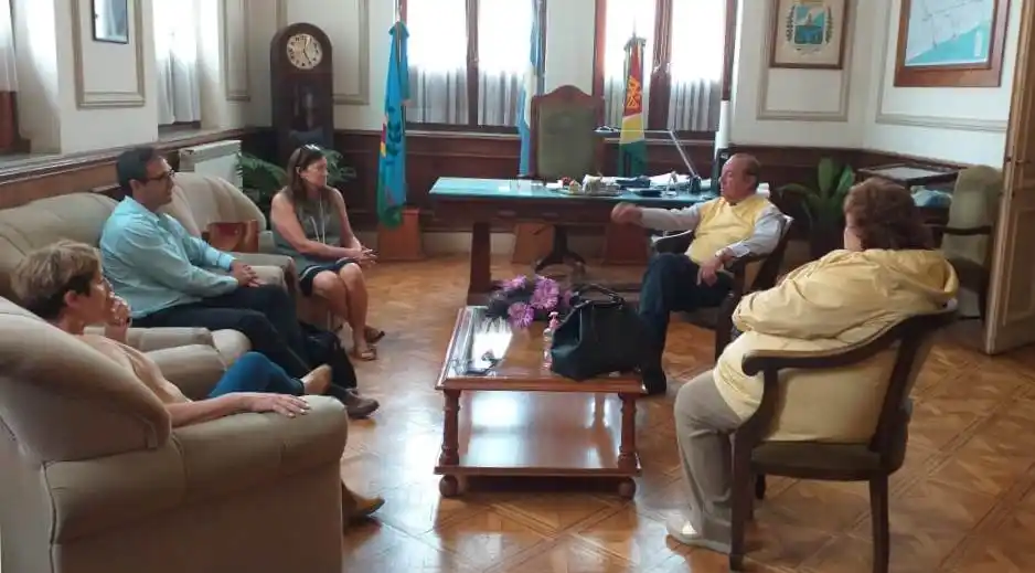 Escribanos asesoran hoy a la comunidad