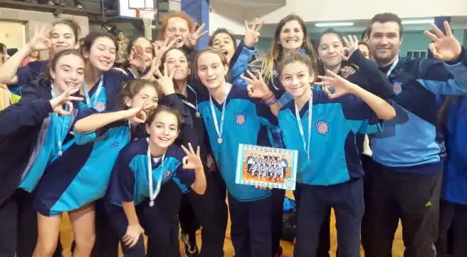 Podio en el Zonal U13 femenino